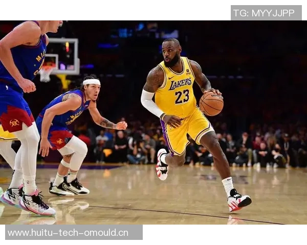 湖人队与掘金队在九月二十三日的精彩对决回顾与分析