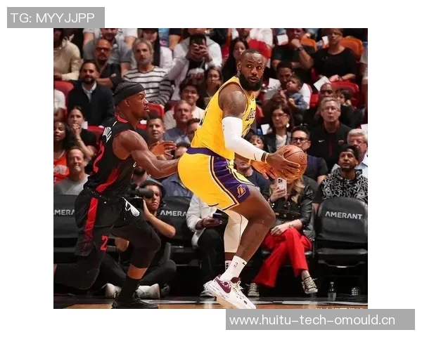 湖人队与热火队总决赛第四场激战回顾精彩瞬间与关键时刻分析