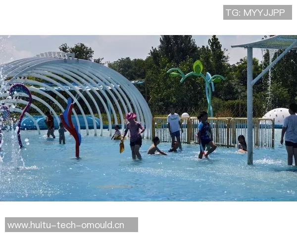 畅享夏日清凉与狂欢泳池派对打造难忘夜晚的完美体验